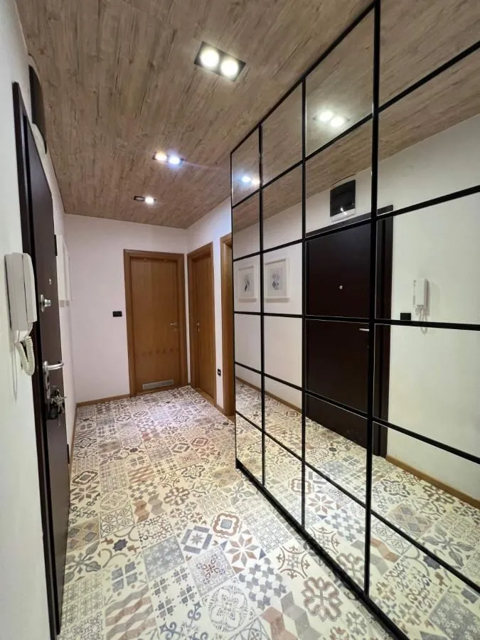 Prodaja, trosoban stan, 65m², Sajmište, Novi Sad