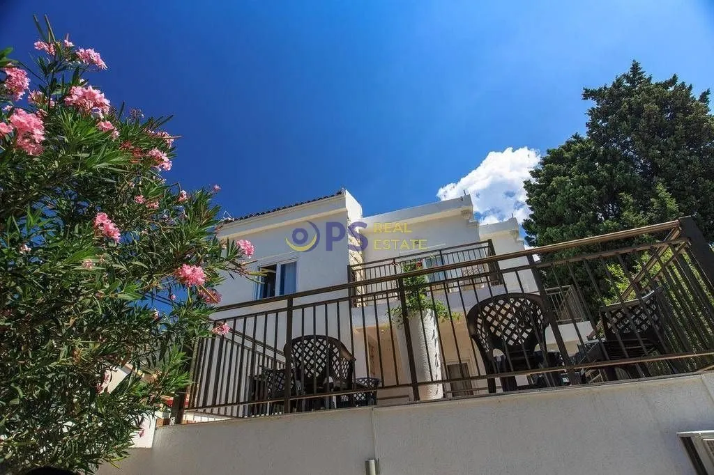 Sale, house, 378m², Bar, Crna Gora