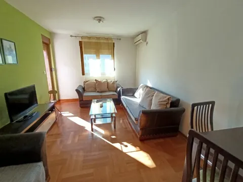 Rent, one bedroom apartment, 44m², Stari Aerodrom, Podgorica - image 6