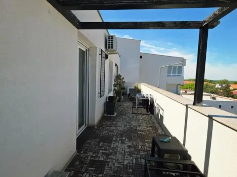 Prodaja, trosoban stan, 85m², Zemun Sve Podlokacije, Beograd - image 17