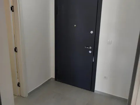 Izdavanje, jednosoban stan, 43m², Stari Aerodrom, Podgorica - image 7