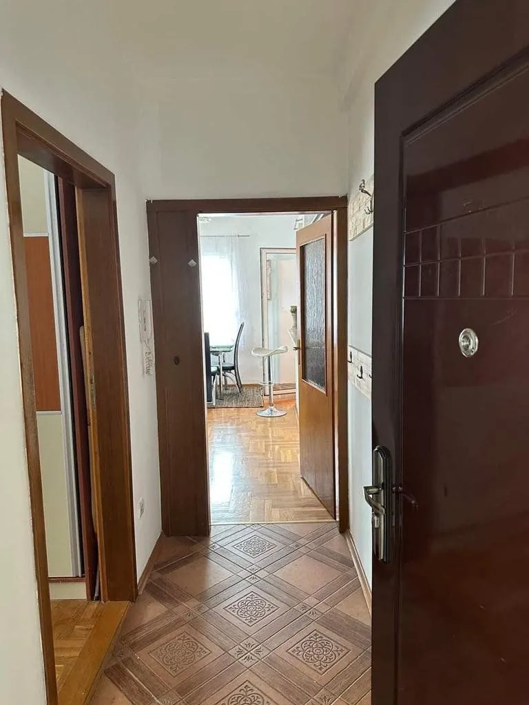 Rent, one bedroom apartment, 54m², Stari Aerodrom, Podgorica