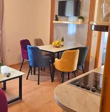 Izdavanje, dvosoban stan, 70m², Lastva Grbaljska, Kotor - image 5