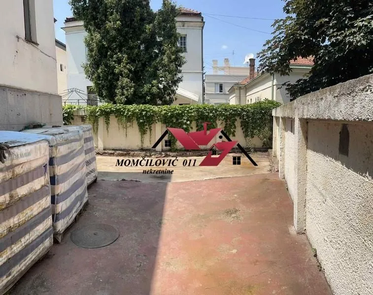 Prodaja, kuća, 368m², Profesorska Kolonija, Palilula Sve Podlokacije