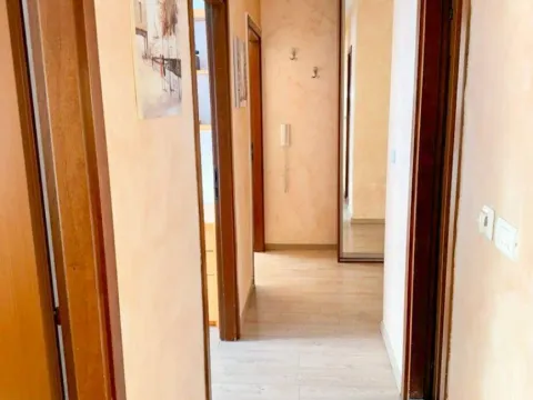 Izdavanje, dvosoban stan, 75m², City Kvart, Podgorica - image 8