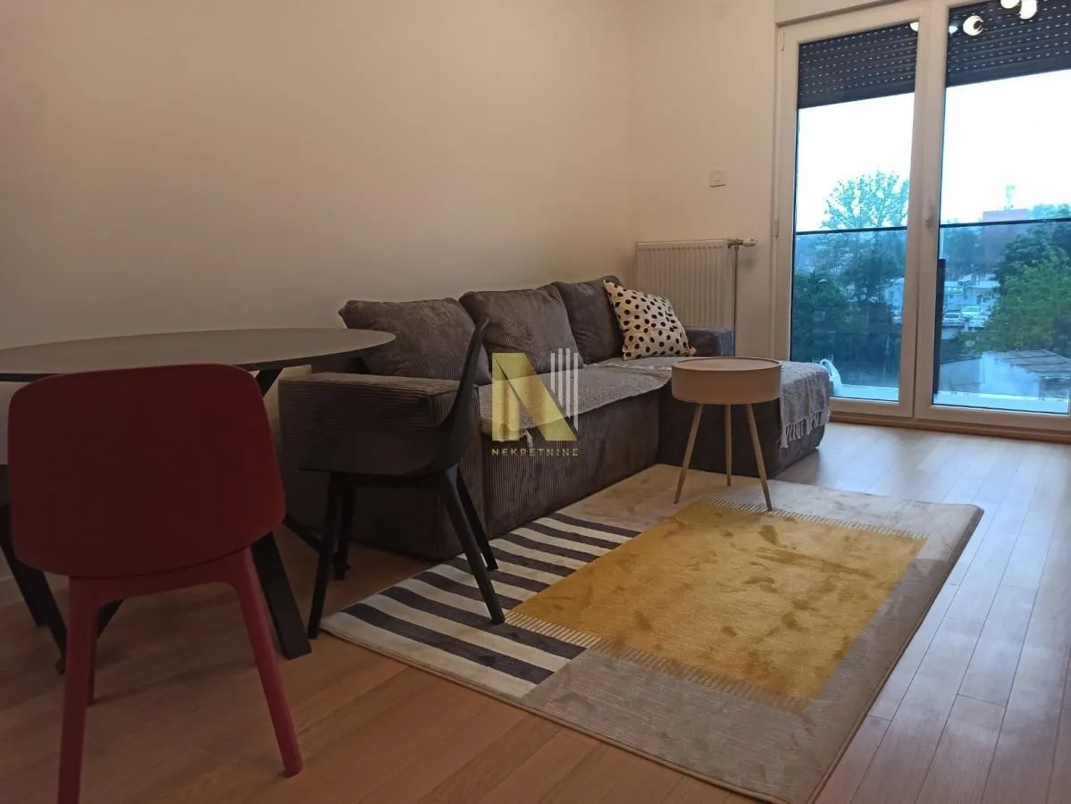 Izdavanje, jednosoban stan, 40m², Novo naselje, Novi Sad