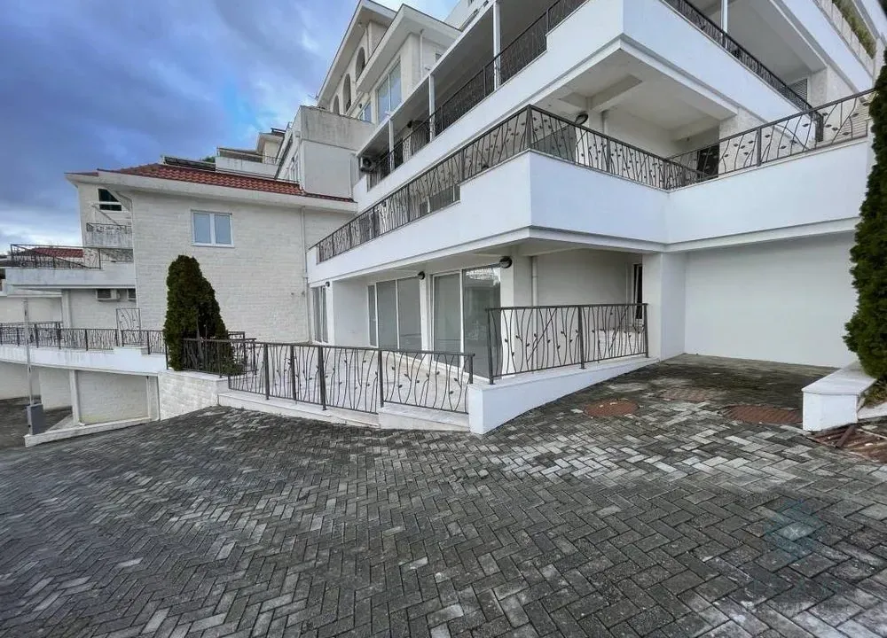 Prodaja, trosoban stan, 156m², Topla, Herceg Novi