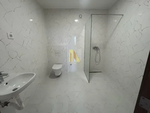 Izdavanje, četvorosoban stan, 92m², Alibegovac, Petrovaradin - image 6