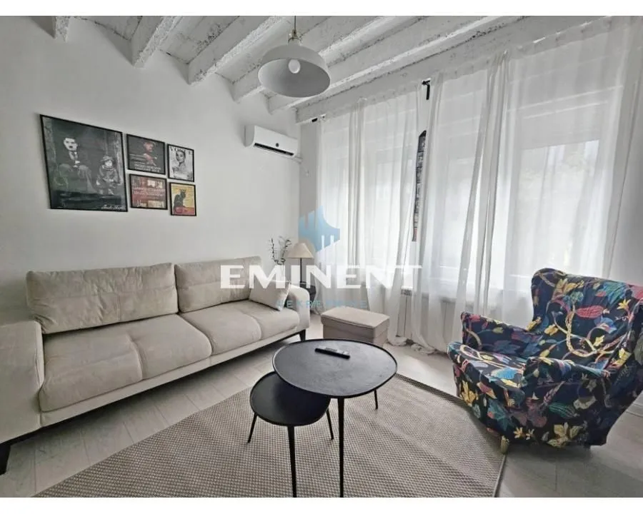 Rent, two bedroom apartment, 43m², Zemun Centar, Zemun Sve Podlokacije