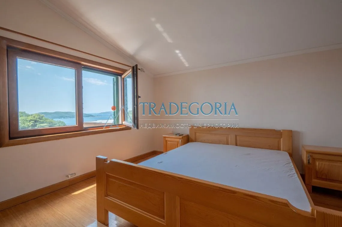Prodaja, kuća, 453m², Pržno, Budva