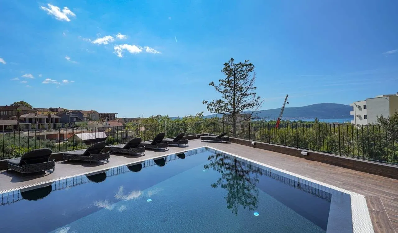 Prodaja, dvosoban stan, 66m², Tivat, Crna Gora