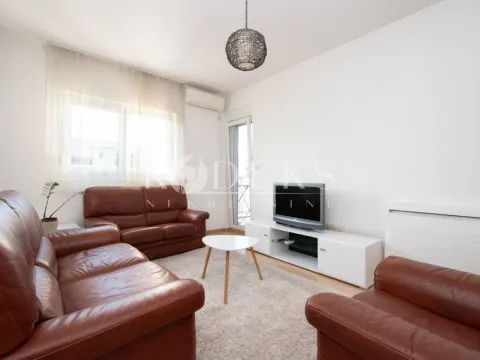 Rent, two bedroom apartment, 71m², City Kvart, Podgorica - image 1
