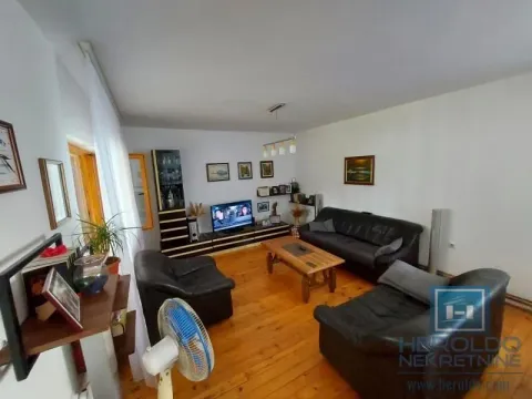 Sale, house, 200m², Rakitovo, Jagodina