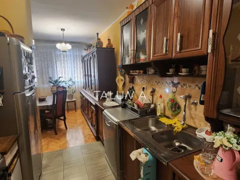 Sale, two bedroom apartment, 80m², Stara Varoš, Podgorica - image 2