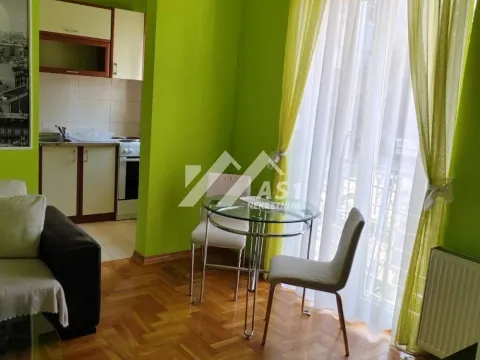 Izdavanje, dvosoban stan, 45m², Adamovićevo Naselje, Novi Sad Sve Podlokacije - image 2