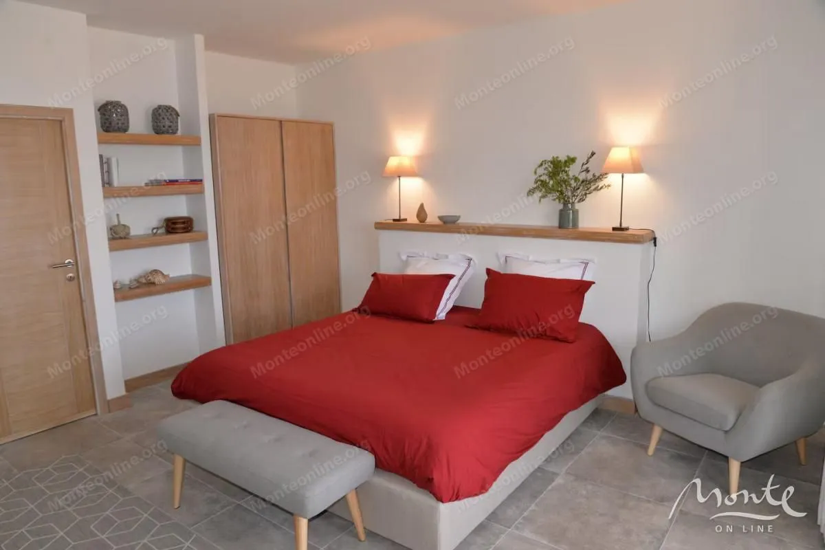 Prodaja, dvosoban stan, 110m², Donja Lastva, Tivat