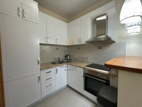 Izdavanje, jednosoban stan, 58m², Centar, Bar - image 6