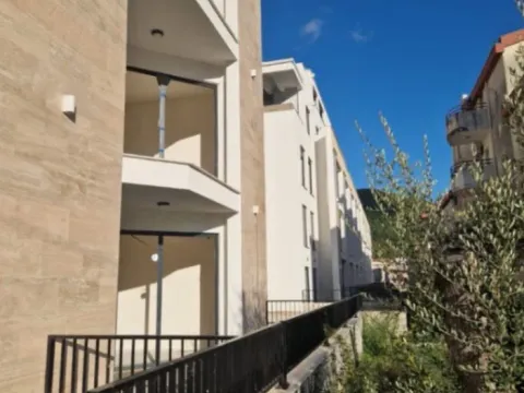 Sale, three bedroom apartment, 85m², Podmaine, Budva - image 2