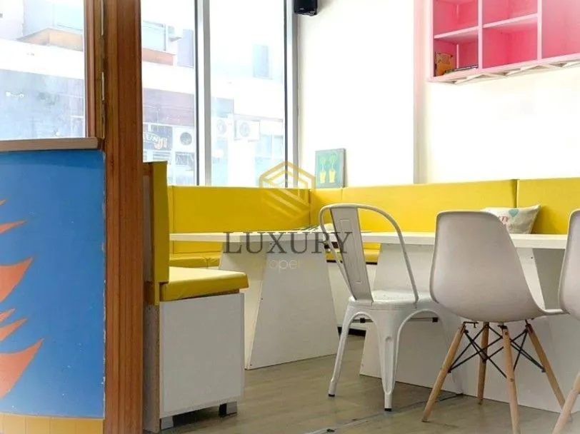 Rent, office space, 120m², 1 maj, Podgorica