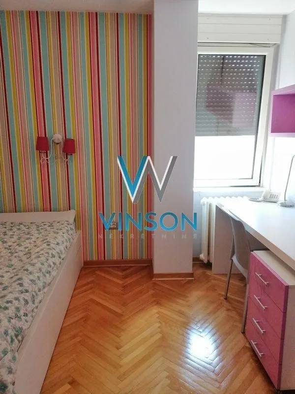 Izdavanje, trosoban stan, 90m², Bulevar Oslobodjenja, Novi Sad Sve Podlokacije