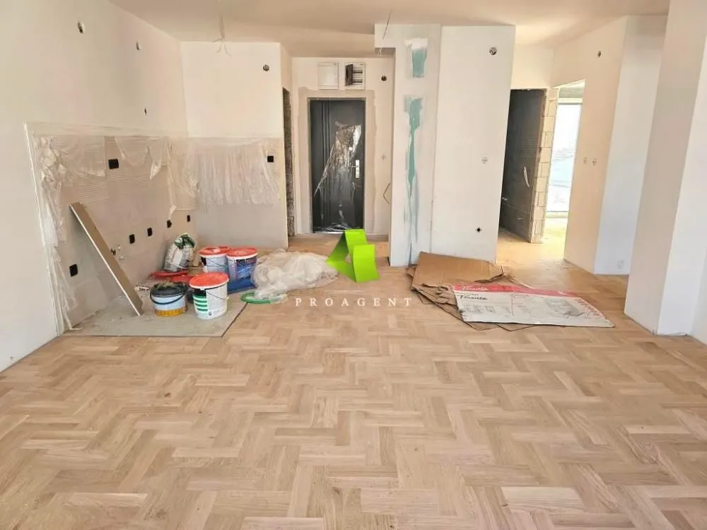 Prodaja, trosoban stan, 75m², Medijana, Niš