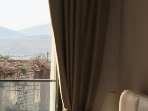 Sale, one bedroom apartment, 50m², Tivat, Crna Gora - image 29