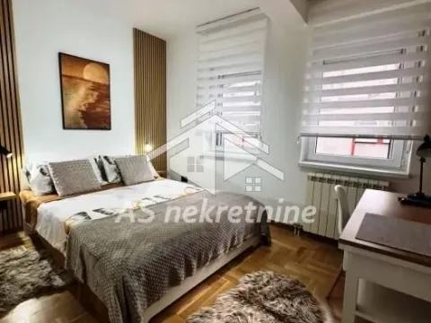 Izdavanje, stan, 40m², Šumice, Beograd - image 17