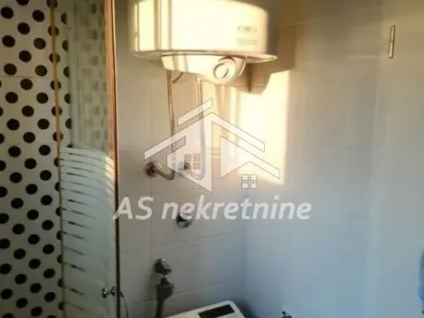 Izdavanje, dvosoban stan, 50m², Kalenić Pijaca, Vračar Sve Podlokacije - image 14