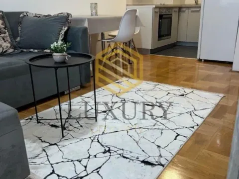 Izdavanje, jednosoban stan, 47m², Centar, Tivat - image 8