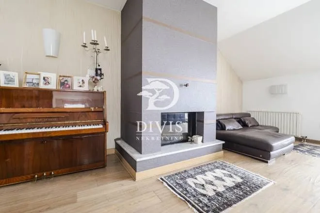 Izdavanje, stan, 153m², Fon (Fon - Bilećka), Voždovac Sve Podlokacije