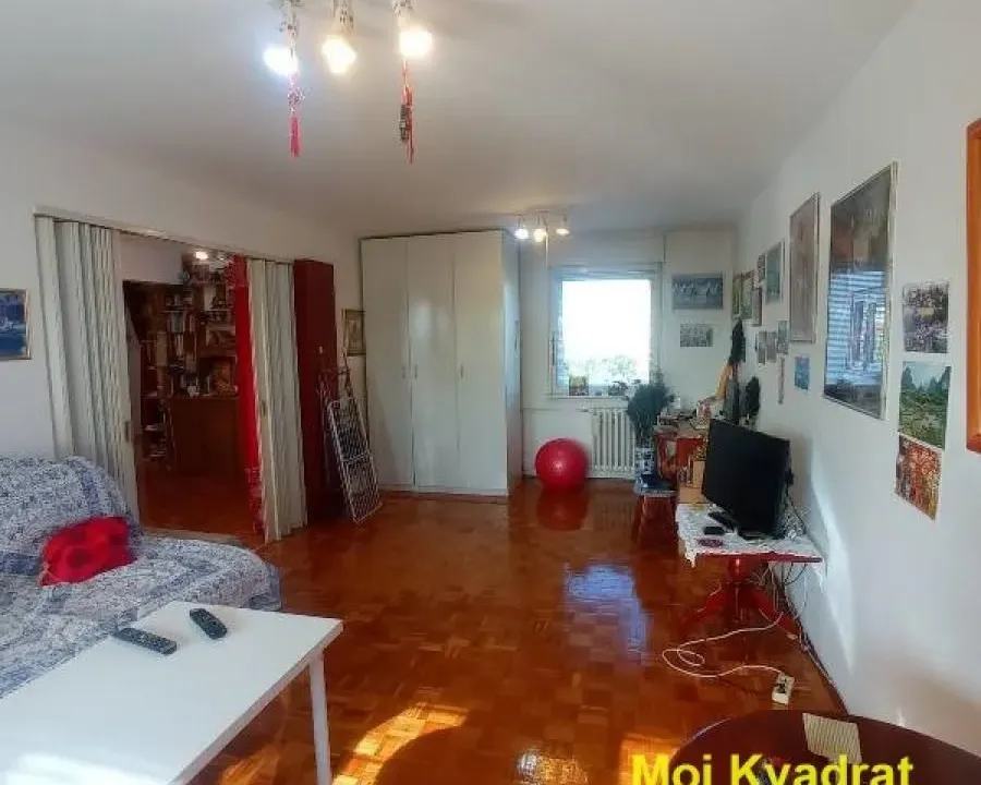 Prodaja, četvorosoban stan, 101m², Čukarica, Beograd