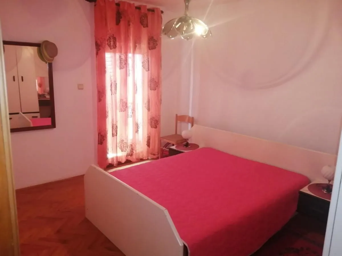 Prodaja, kuća, 389m², Stara Varoš, Podgorica