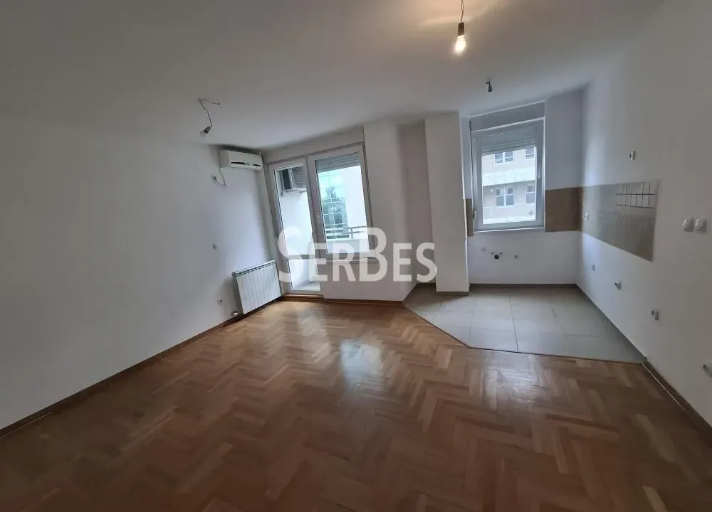 Izdavanje, dvosoban stan, 60m², Spens, Novi Sad Sve Podlokacije