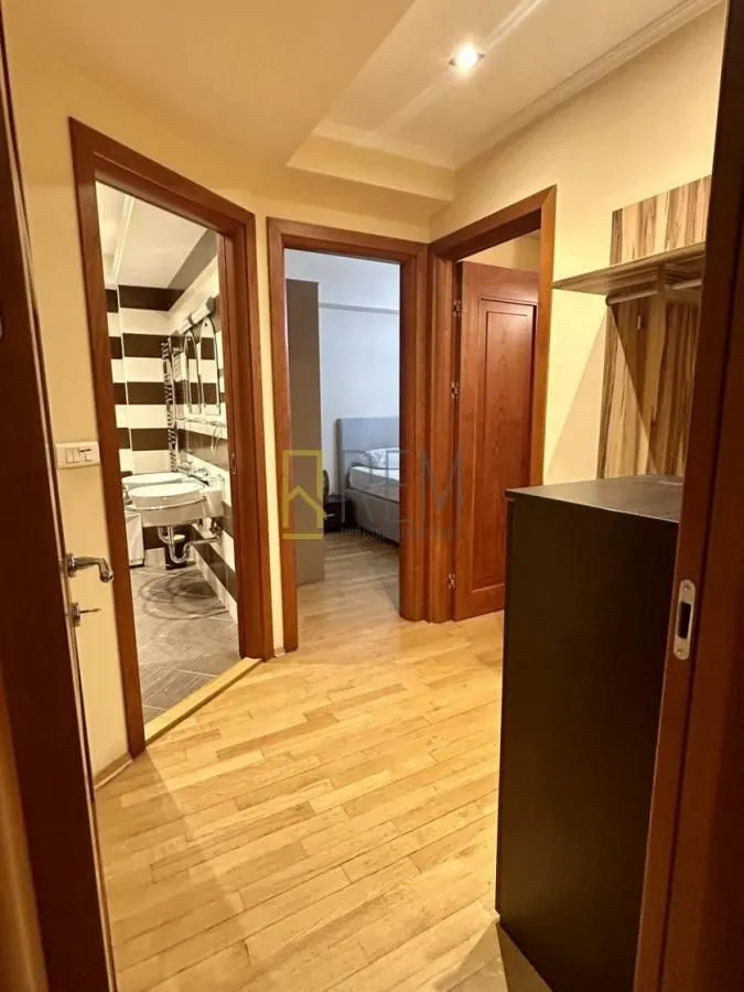 Prodaja, dvosoban stan, 100m², Centar, Podgorica