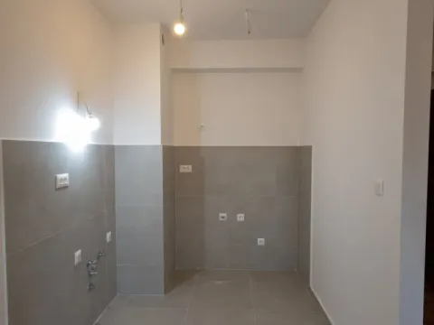 Sale, one bedroom apartment, 45m², Stari Aerodrom, Podgorica - image 2