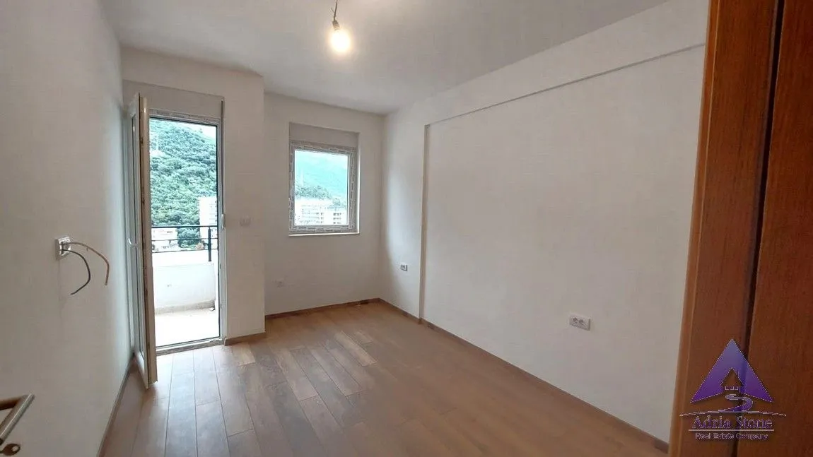 Prodaja, jednosoban stan, 45m², Budva, Crna Gora