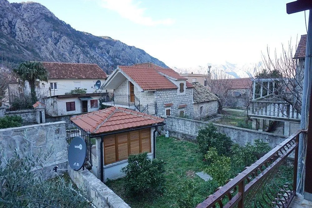 Prodaja, kuća, 192m², Škaljari, Kotor