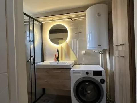 Izdavanje, dvosoban stan, 53m², Centar, Novi Sad - image 8