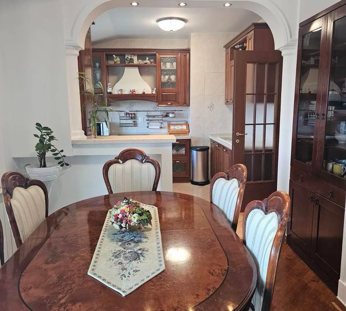 Rent, apartment, 130m², Podgorica, Crna Gora