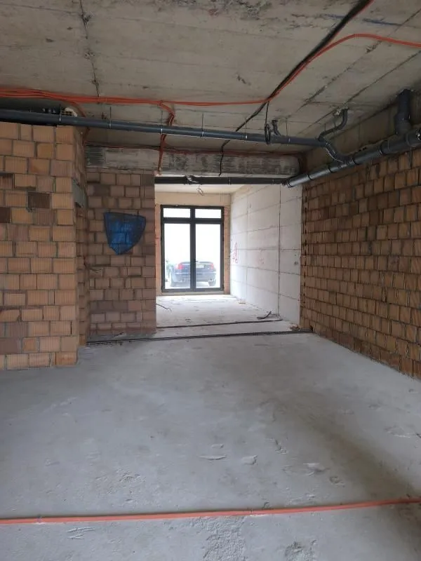 Rent, office space, 77m², Šušanj, Bar