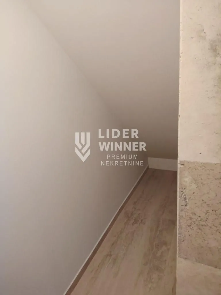 Izdavanje, jednosoban stan, 38m², Čukarica, Beograd