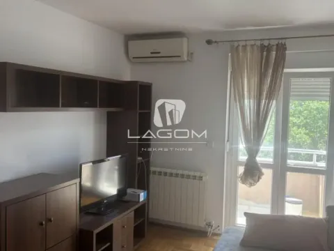 Rent, two bedroom apartment, 45m², Ledine, Beograd - image 5