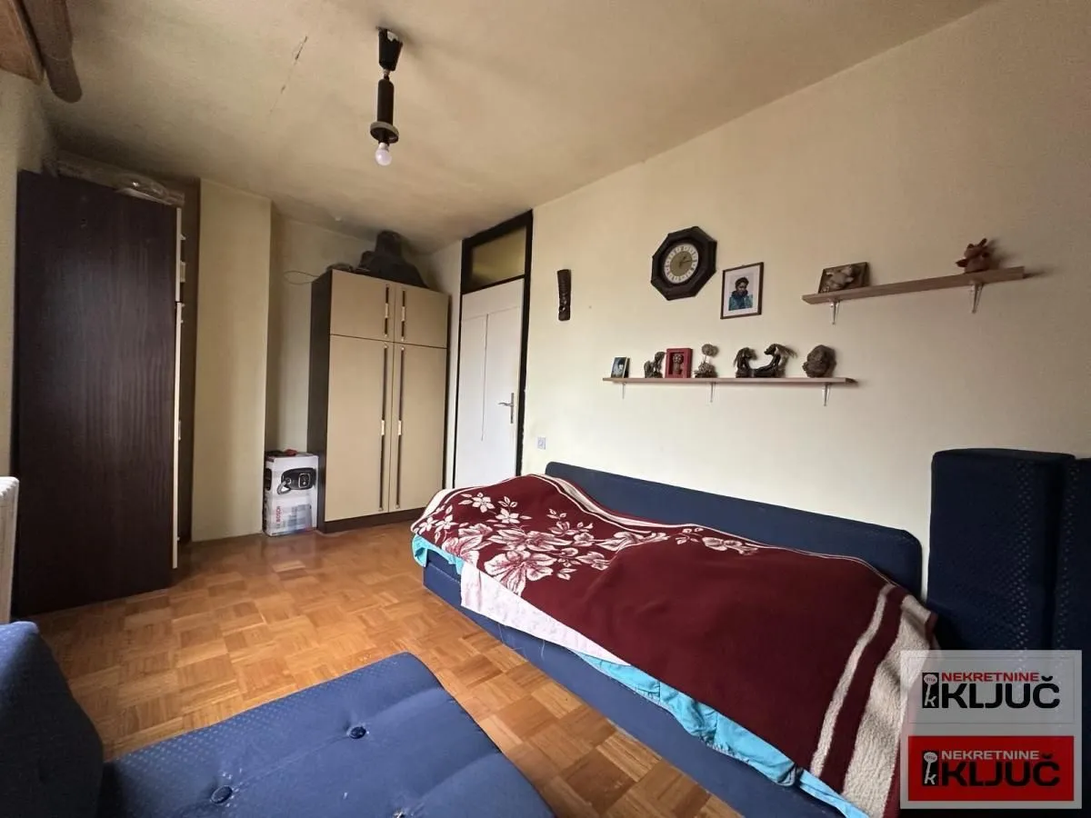 Prodaja, trosoban stan, 71m², Bulevar Oslobodjenja, Novi Sad Sve Podlokacije