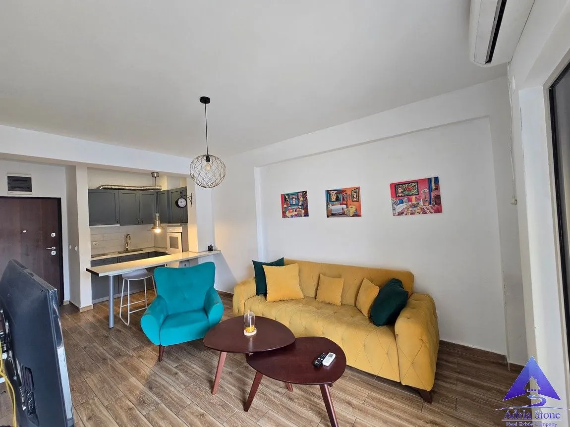 Rent, one bedroom apartment, 38m², Centar, Budva