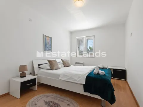 Rent, two bedroom apartment, 80m², Centar, Tivat - image 9