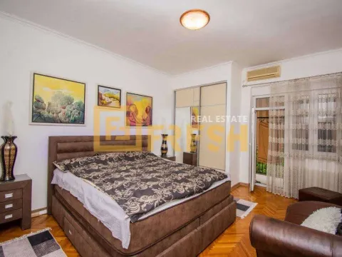 Izdavanje, dvosoban stan, 73m², Centar, Podgorica - image 7