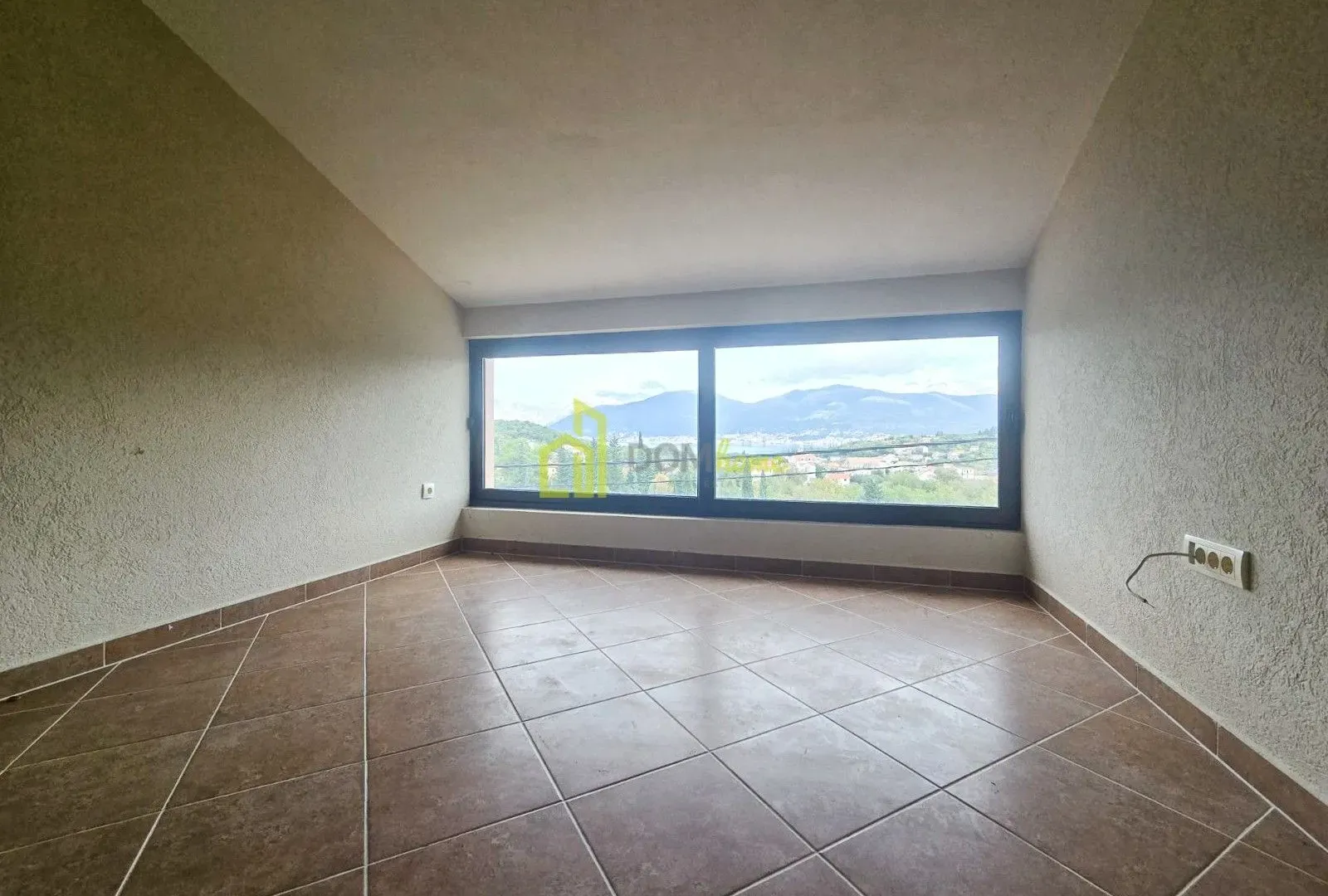 Sale, one bedroom apartment, 41m², Radovići, Tivat