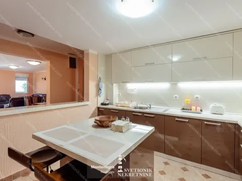 Prodaja, trosoban stan, 178m², Topla, Herceg Novi - image 9