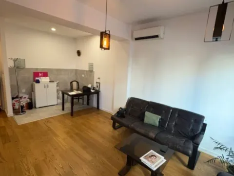 Izdavanje, poslovni prostor, 50m², Podgorica, Crna Gora - image 9