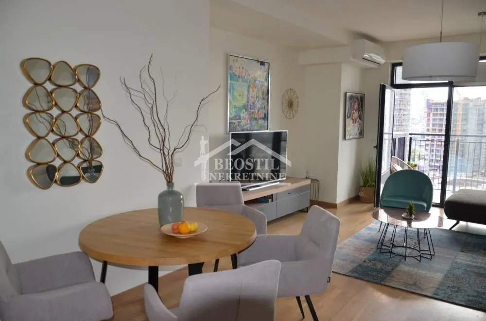 Prodaja, trosoban stan, 82m², Savski Venac, Beograd